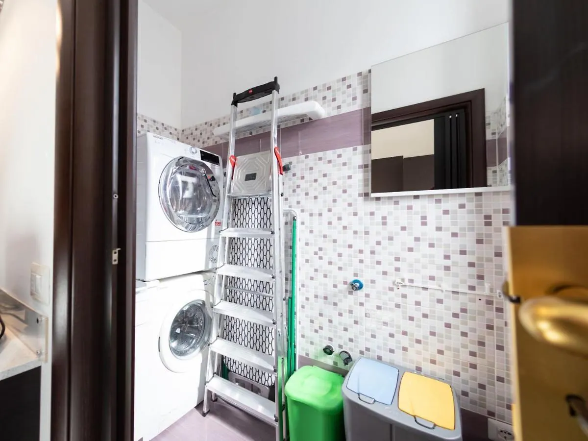 The Best Rent - Spacious Apartment Near Roma Termini Station Italy
